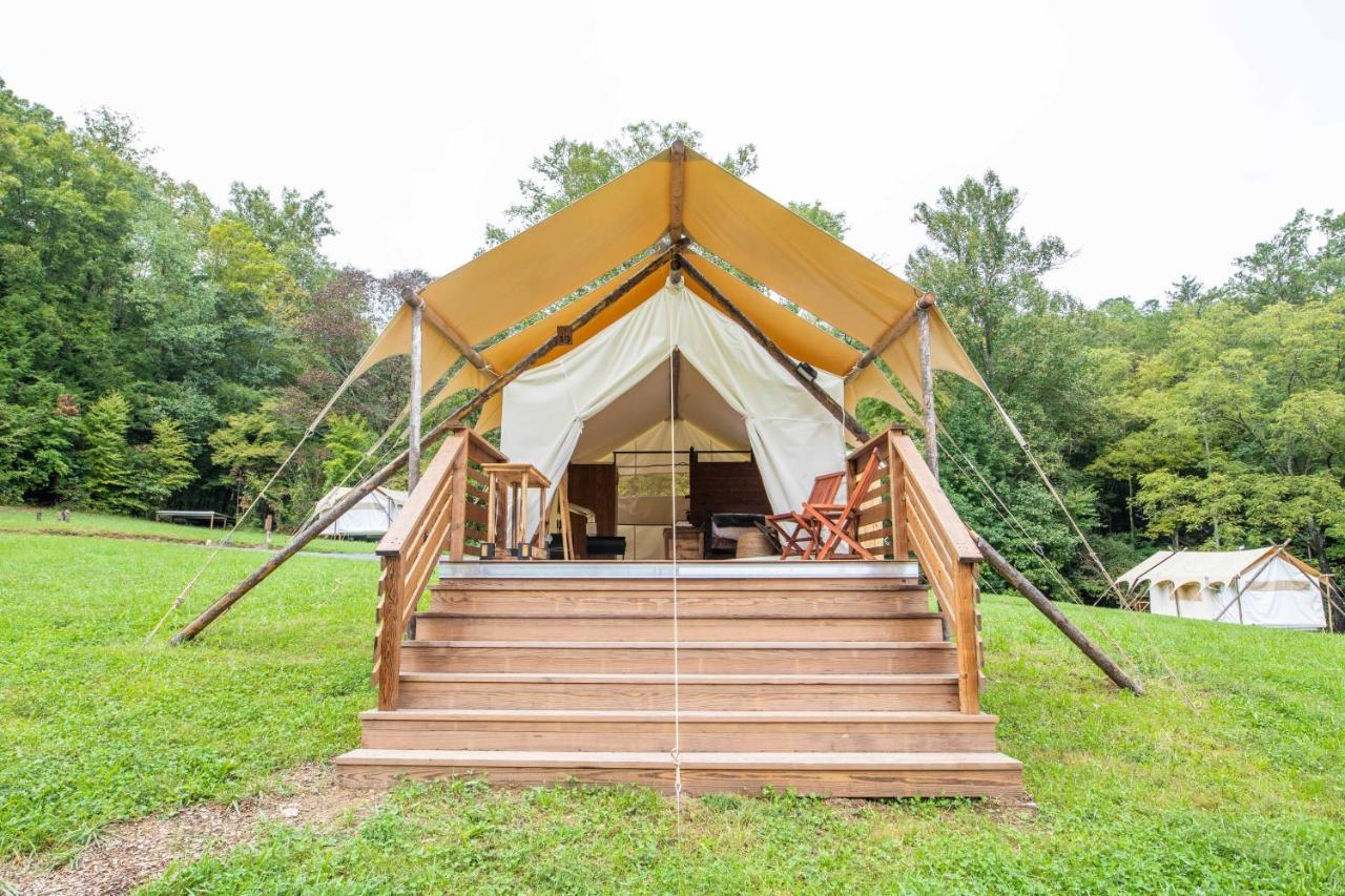 Under Canvas Great Smoky Mountains Hotel Pigeon Forge Exterior photo